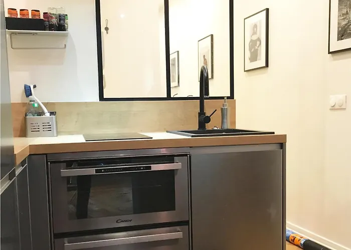 Montmartre Parisian - Full 51 M2 Apartment