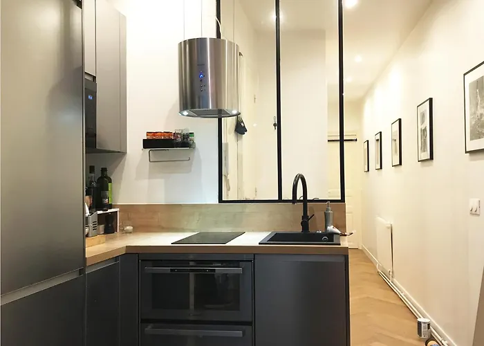 Apartment Montmartre Parisian - Full 51 M2 Paris