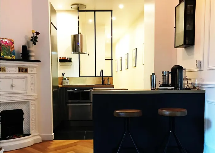 Montmartre Parisian - Full 51 M2 Apartment