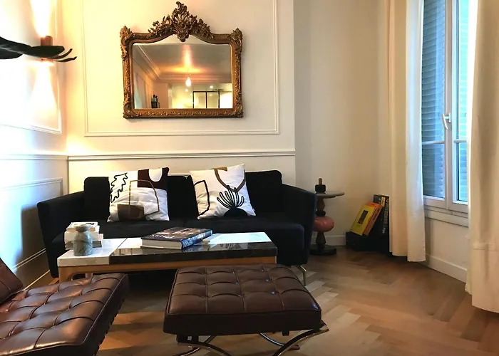 Apartment Montmartre Parisian - Full 51 M2