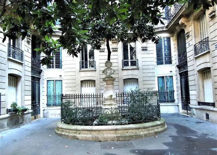 Montmartre Parisian - Full 51 M2 * Paris