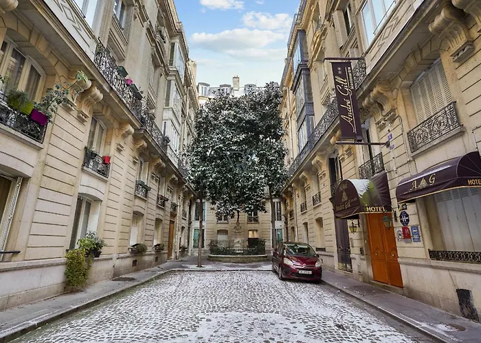 Apartment Montmartre Parisian - Full 51 M2